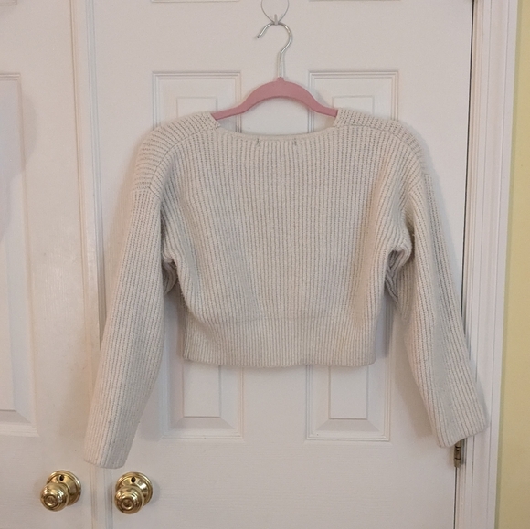 Cropped Cardigan - Picture 4 of 4